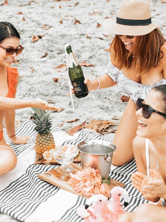 Igloo Beach Lodge マヌエル・アントニオ エクステリア 写真